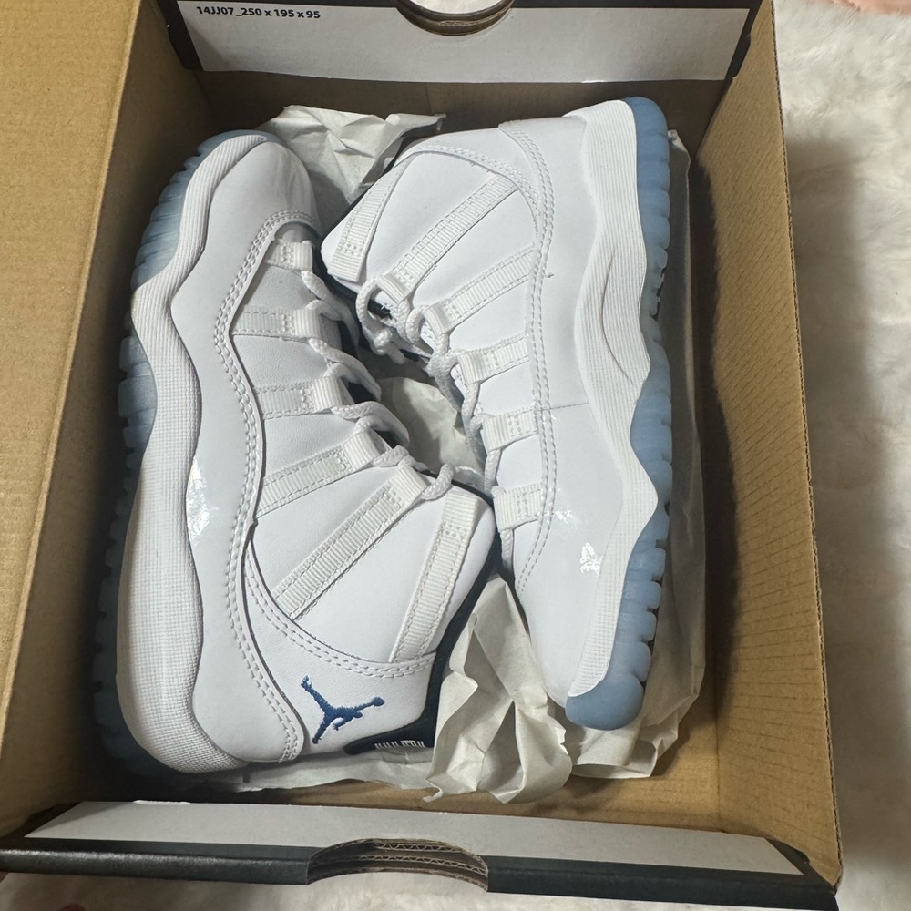 Jordan Kids Sneakers White and Blue